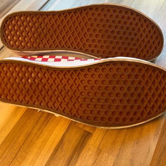 Vans Men’s Red and White Checkered Old School Sneakers Size 12 / EU 46 NEW - Picture 6 of 7